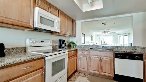 Bradenton Beach Apartment | Gulf Watch 212 - 1509581