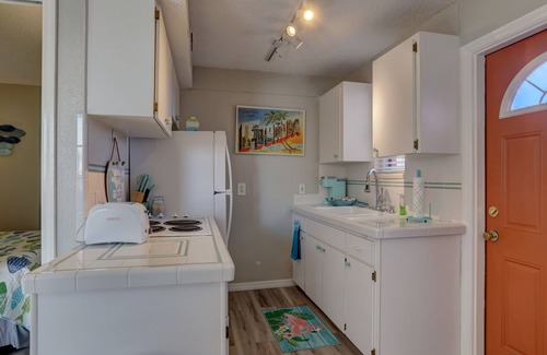 Three Palms Point Condo | ✨ Gulf Winds 1BR Condo — Remodeled Second-Floor Retreat Steps from the Beach