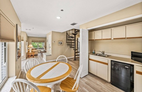 Boca Grande House | H-2740 Shore Lane by RedAwning