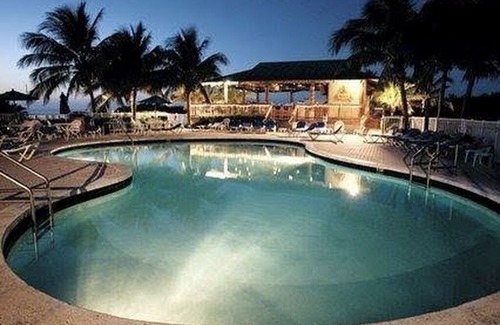Marathon Resort | Hammocks at Marathon