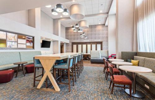 Alachua Hotel | Hampton Inn & Suites Alachua I-75, FL