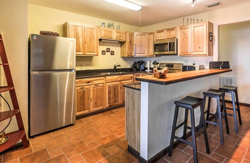 Hawthorne Apartment | Hawthorne Apartment w/ Boat House + Kayak!