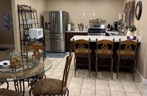 Wauchula House | Hidden Pet Friendly Gem!