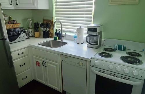 Downtown Apartment | Historic Old Town Two Duval Street Suites w heated pool