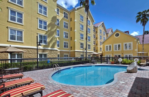 Lake Mary Hotel | Homewood Suites by Hilton Lake Mary
