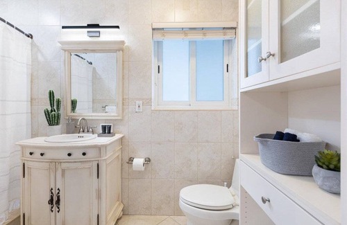 Santa Barbara Estates House | House ∙ 3 bedrooms ∙ 8 guests