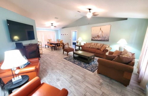 Butler Beach House | House ∙ 3 bedrooms ∙ 8 guests