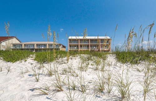 Navarre Beach House | House ∙ 4 bedrooms ∙ 8 guests