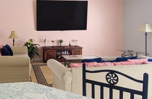 Sunridge Woods House | House ∙ 4 bedrooms ∙ 10 guests