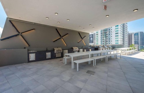 Downtown Miami Apartment | Incredible Corner Unit Downtown Miami