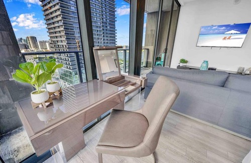 Downtown Miami Apartment | Incredible Corner Unit Downtown Miami