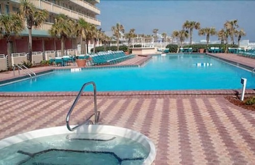 Lenox Park House | Indulge in Home-Like Comfort! 3 Comfortable Units, Beachfront Property, Pool