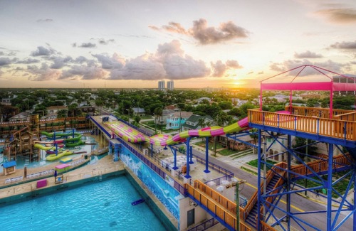 Halifax Estates Apartment | King Size Bed Ocean Front Studio in Daytona Beach!