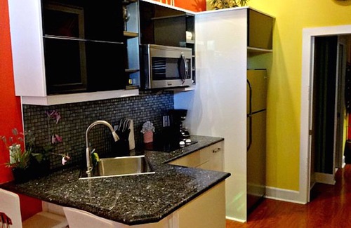 Uptown - Upper Duval Condo | "LA DOLCE VITA", OLD TOWN! STEPS TO DUVAL! SLEEPS 2-4, 3 BLOCKS TO SOUTH BEACH!