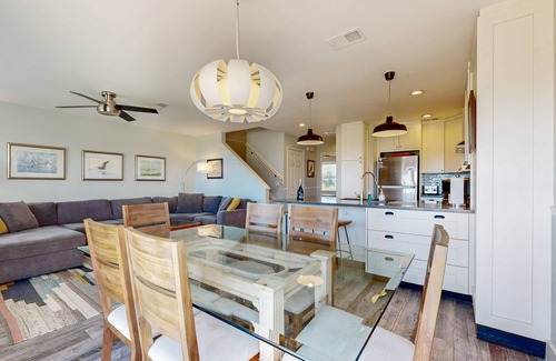 Amelia City House | Lovely oceanfront townhouse in Summer Beach Village w/Shared Pool, Central AC