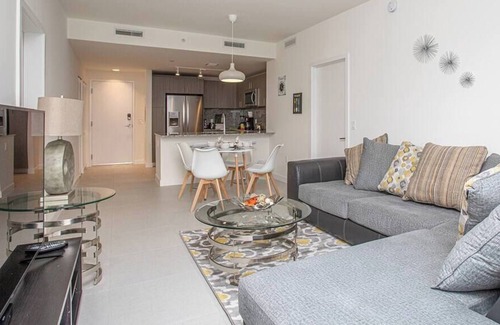 Doral Apartment | Luxury 2BD/2BT Apartment in Downtown Doral