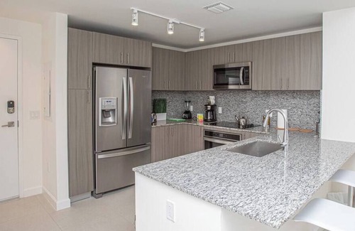 Doral Apartment | Luxury 2BD/2BT Apartment in Downtown Doral