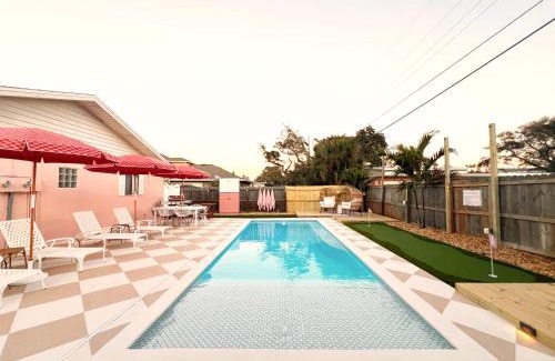 Port Canaveral House | Luxury Beach House Oasis 3 Blocks from the Beach