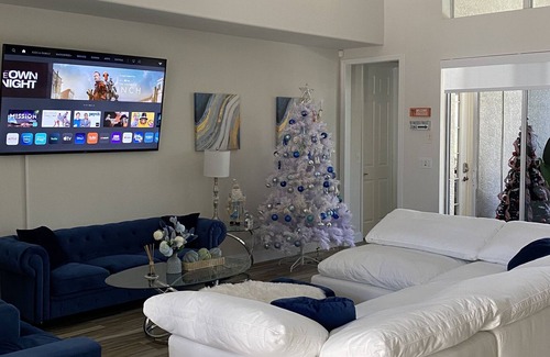 Naples House | Luxury fully remodeled home