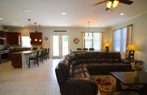 Crystal Beach House | Luxury-Lg Private Salt Water Pool-6 Seat Golf Cart-4Min Walk toBeach-Balcony!