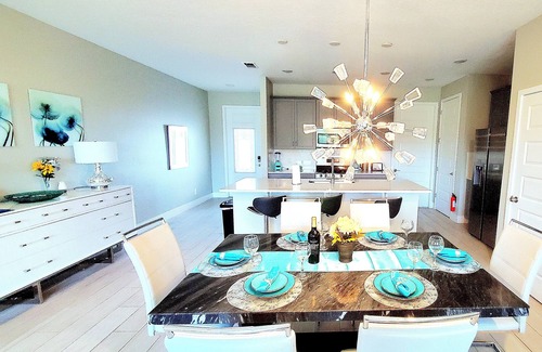 Reunion House | LUXURY Modern Reunion Resort Home . Golf Course Views, Pool Access, near Disney!