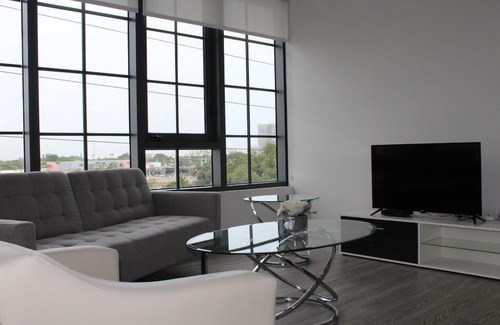 Wynwood Art District Apartment | Miami Art Roads 30 Day Stays Three Bedroom