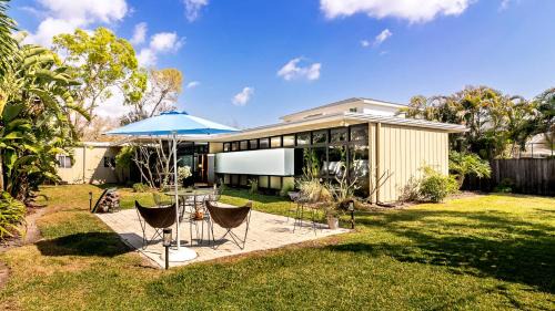 Palma Ceia West House | Mid Century Modern - Weekly Winter Rates