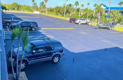 Okeechobee Hotel | Motel ∙ 4 guests