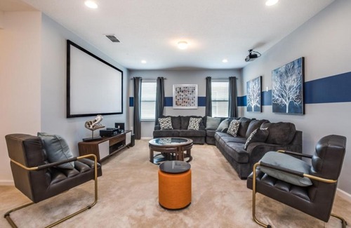 Loughman House | Near Disney World Luxury Water Resort - Large Pool Homes Just 7 Miles To Disney