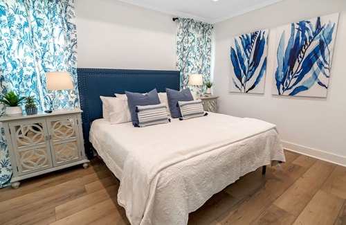 East Hill House | New build in 2020 - 4/2.5 Home - Close to downtown & beaches