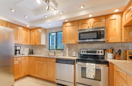 Bonita Springs Condo | NEW LISTING - Gulf Access - WiFi - Bonita Beach - Sea Isles Condo