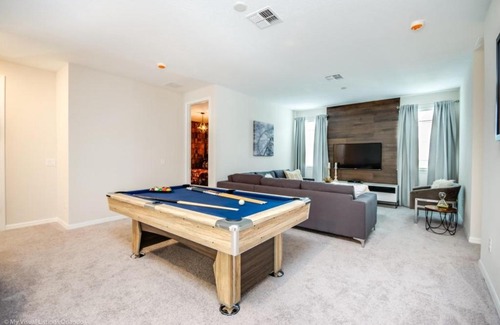 Bay Lake Villa | New Solara Resort 9 Bedroom 6 Bathroom Villa villa