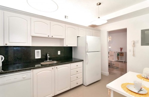 Hollywood South Central Beach Condo | Ocean front condo on Hollywood Beach ! 1 bedroom/3rd floor