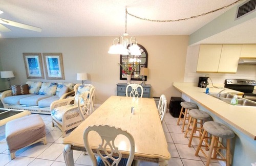 Butler Beach Condo | Ocean & Pool View Condo at Ocean Village: Full Gym Access