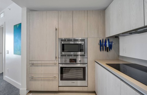 Hallandale Beach Condo | Oceanfront 2BDR at Premier Resort. Right on the beach!