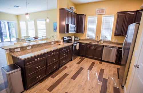 Port Canaveral House | One block to beach. 3 bdrm/3.5 baths, many beach items, longboard, pickleball