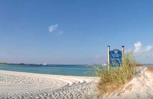 Holiday Isle House | OPEN July 7-9 ☀Destin Harbor Views☀Walk 2 Beach☀2 Balconies☀2BR Blue Paradise