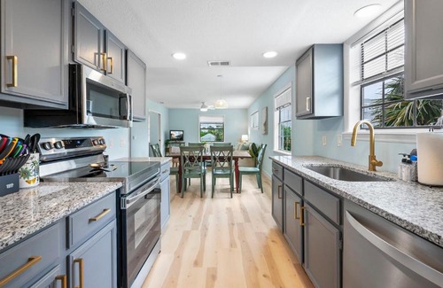 St. Augustine Beach Apartment | Palm Tree Suite 1 Block To Waves and Sand Prime St Aug Beach