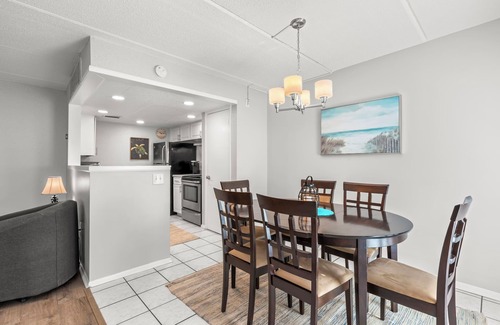 St. Pete Beach Condo | Paradise! Close to Beach.Heated Pool.Fishing Pier.Gated Community!