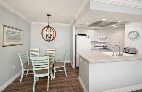 Sanibel Condo | Partial Beach View 2 bedroom, 2 bath at Sanibel Moorings Resort #1022