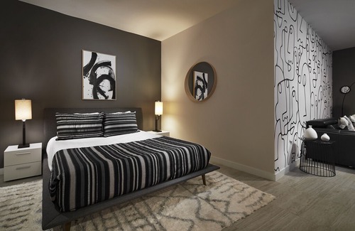 Northeast Miami Apartment | PERFECT Artsy Studio in Miami Design District
