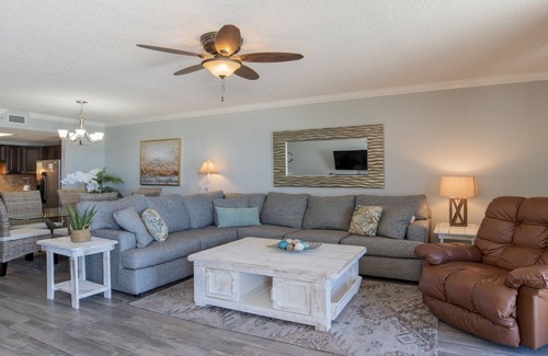 Orange Beach East Condo | Perfect Location on the 5th Floor at Phoenix X !