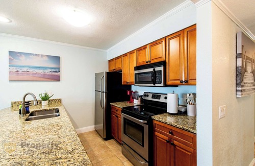 Rocky Point Condo | Pier Pressure | Sunset Suite on the Bay
