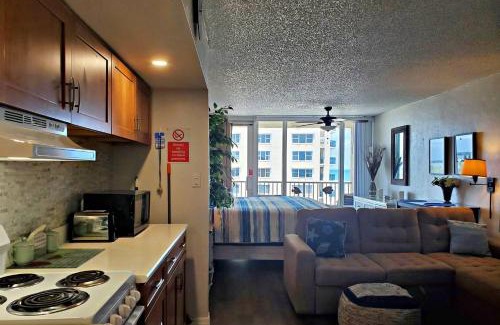 Daytona Beach Shores House | Pirates Cove Condo Unit #704