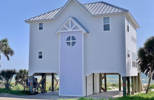Port St. Joe House | Potter House - 3 Bed /2 Bath Gulf Front Home in St Joe Beach