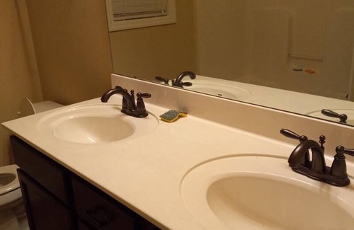 Priceville Resort | Private room ∙ 1 guest