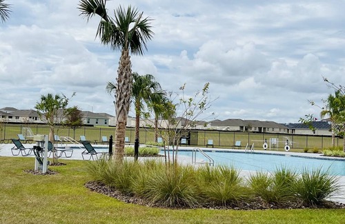 Haines City Resort | Private room ∙ 1 guest