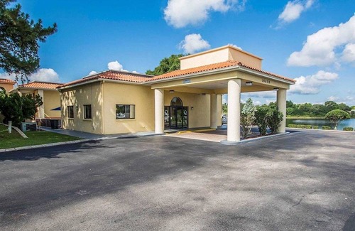 Mount Dora Hotel | Quality Inn & Suites Mt Dora North