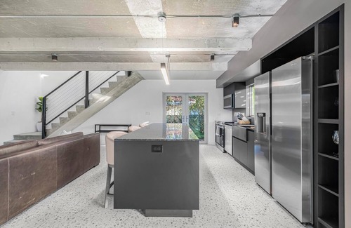 Coral Way House | Quiet luxury near Coral Gables!