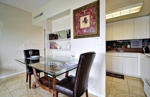 Clearwater Beach Condo | Regatta Beach Club S414 '90 day min stay with 2 week lead time'
